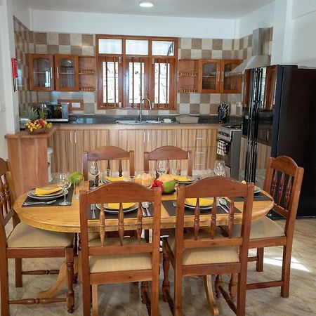 La Belle Residence Self Catering Accommodation Бо Валон Екстериор снимка