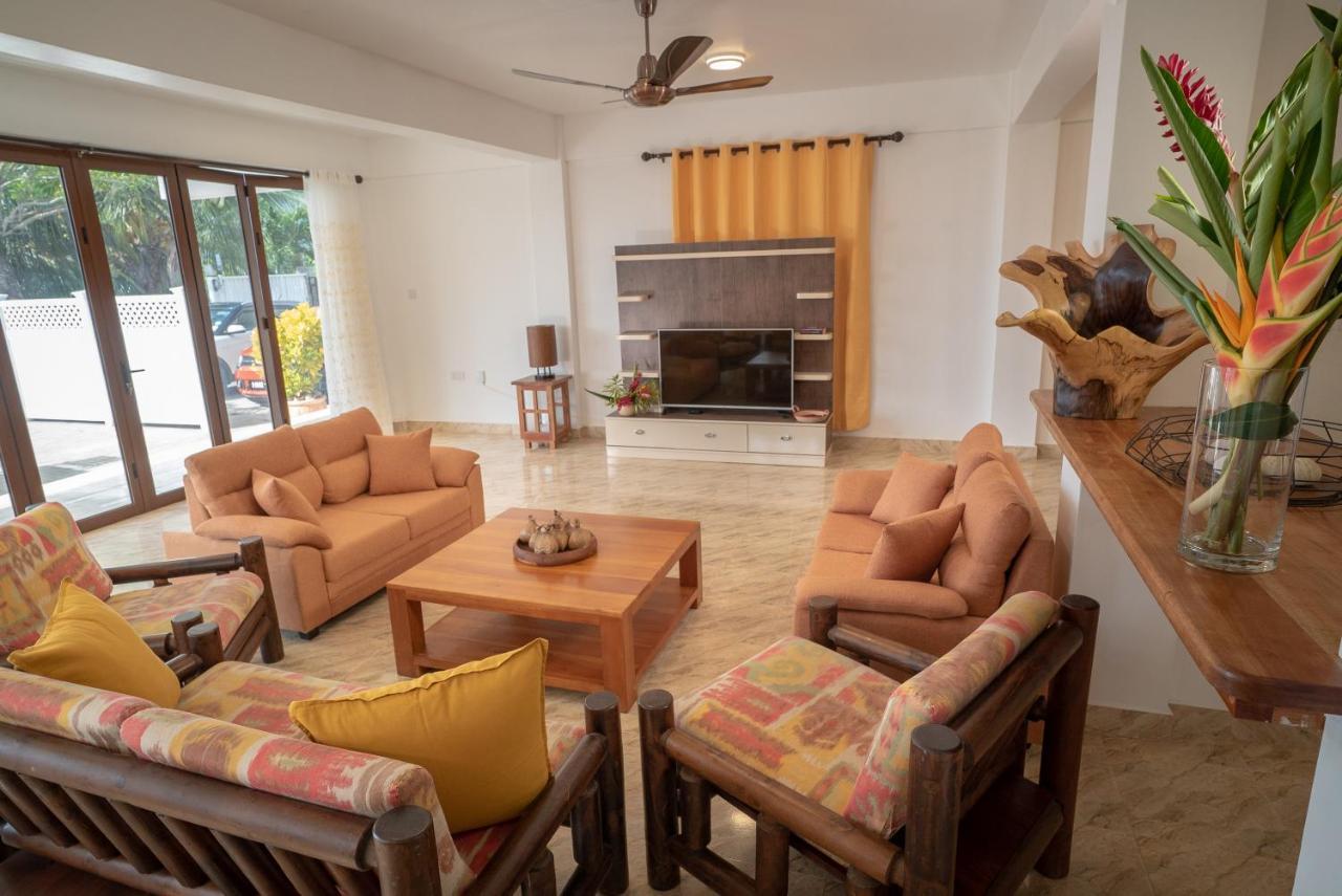 La Belle Residence Self Catering Accommodation Бо Валон Екстериор снимка