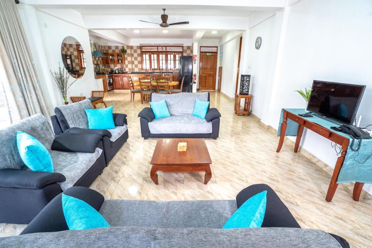 La Belle Residence Self Catering Accommodation Бо Валон Екстериор снимка
